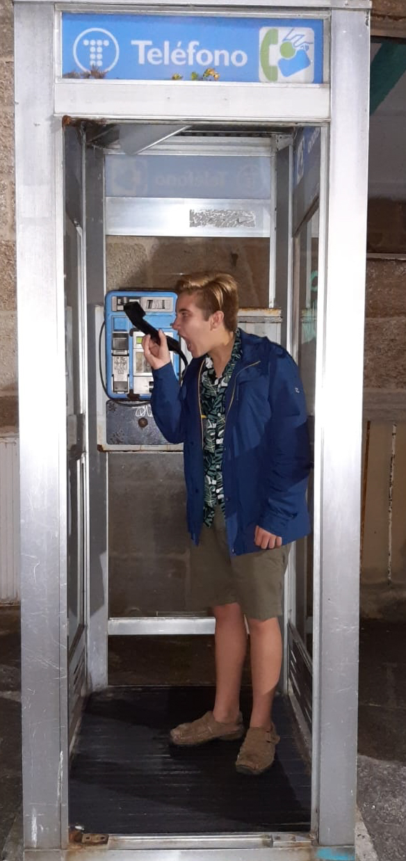 El grito al teléfono