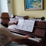 En el estudio de casa